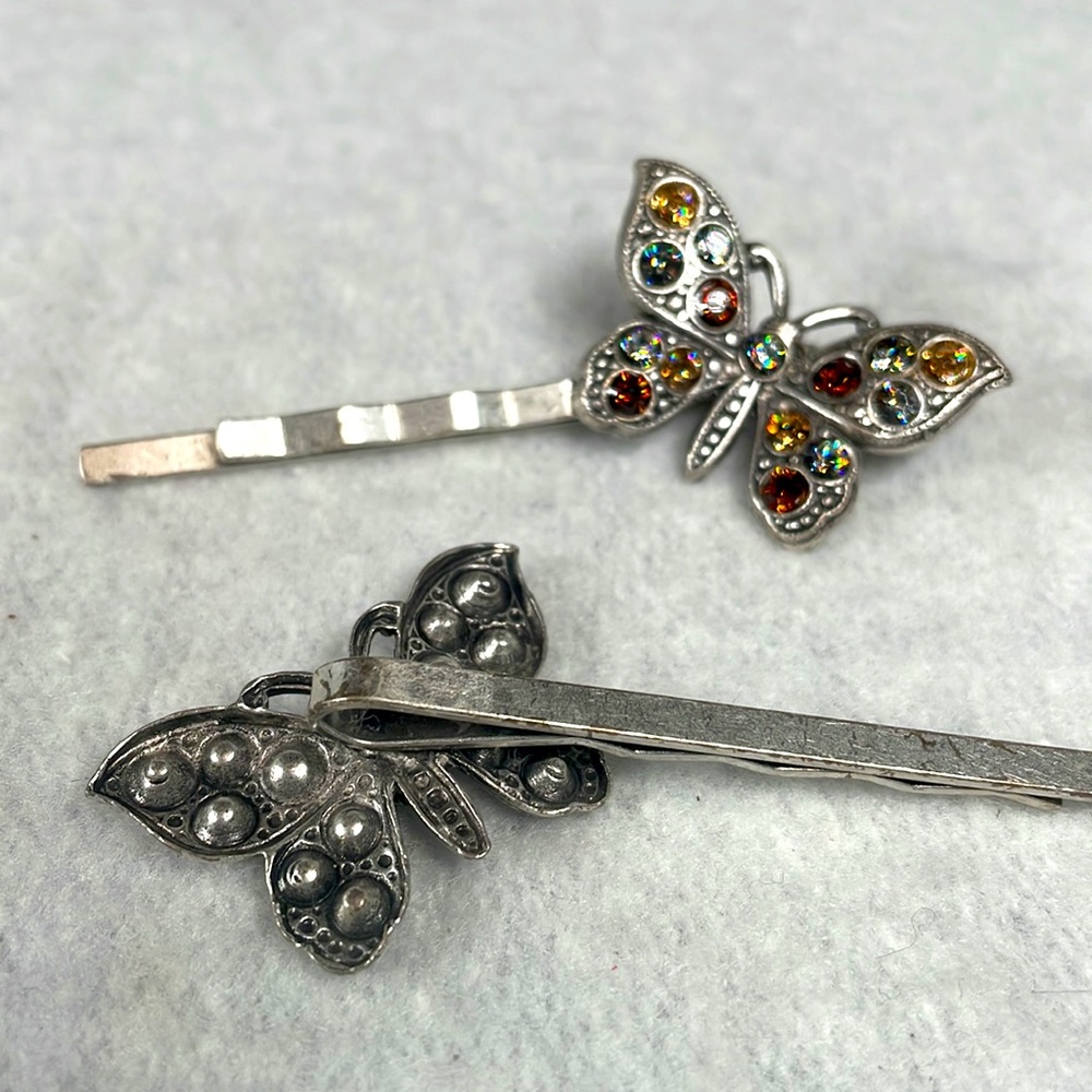 Pair of Butterfly Hair Pieces Austrian Crystals - Picture 3 of 4